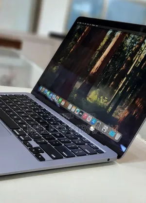 New Laptop Apple MacBook Air 2020 8GB Intel Core I5 SSD 256GB