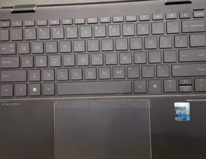 New Laptop HP Spectra 13 16GB Intel Core I7 SSD 1T