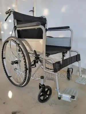 Nursing Homecare Wheelchairㄅpropelled by the User/Attendant