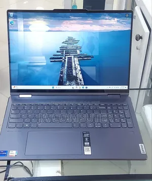 New Laptop Lenovo Yoga 7i 16GB Intel Core I7 SSD 1T