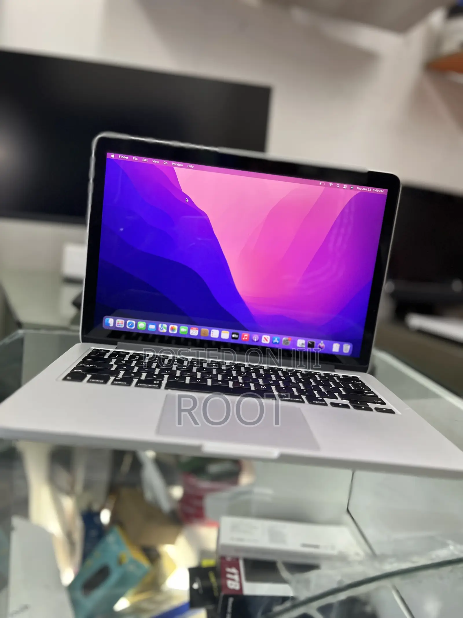 Laptop Apple MacBook Pro 2015 8GB Intel Core I5 SSD 512GB