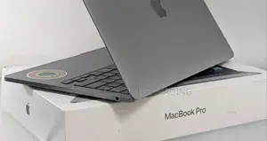 New Laptop Apple MacBook Pro 2021 M1 8GB Apple M1 SSD 512GB