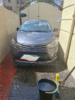 Toyota Yaris 2014 Gray