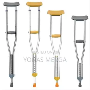 Crutches艸load on the Injured Area During Standing or Walking