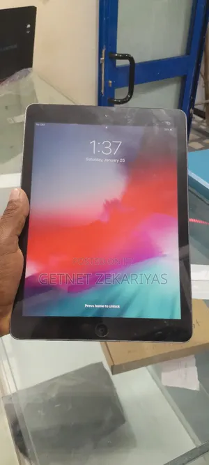 New Apple iPad 10.2 (2019) 64 GB
