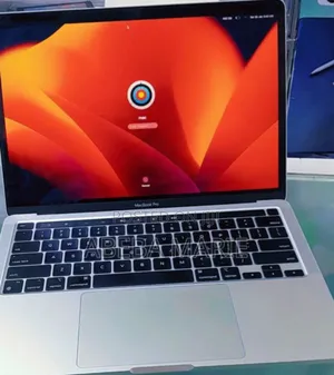 New Laptop Apple MacBook Pro 2020 M1 16GB Apple M1 Pro SSD 256GB