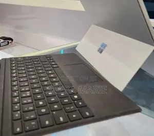 New Laptop Microsoft Surface Pro 7+ 8GB Intel Core I5 SSD 256GB