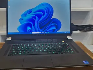 New Laptop Alienware M17x R2 32GB Intel Core I7 SSD 1T