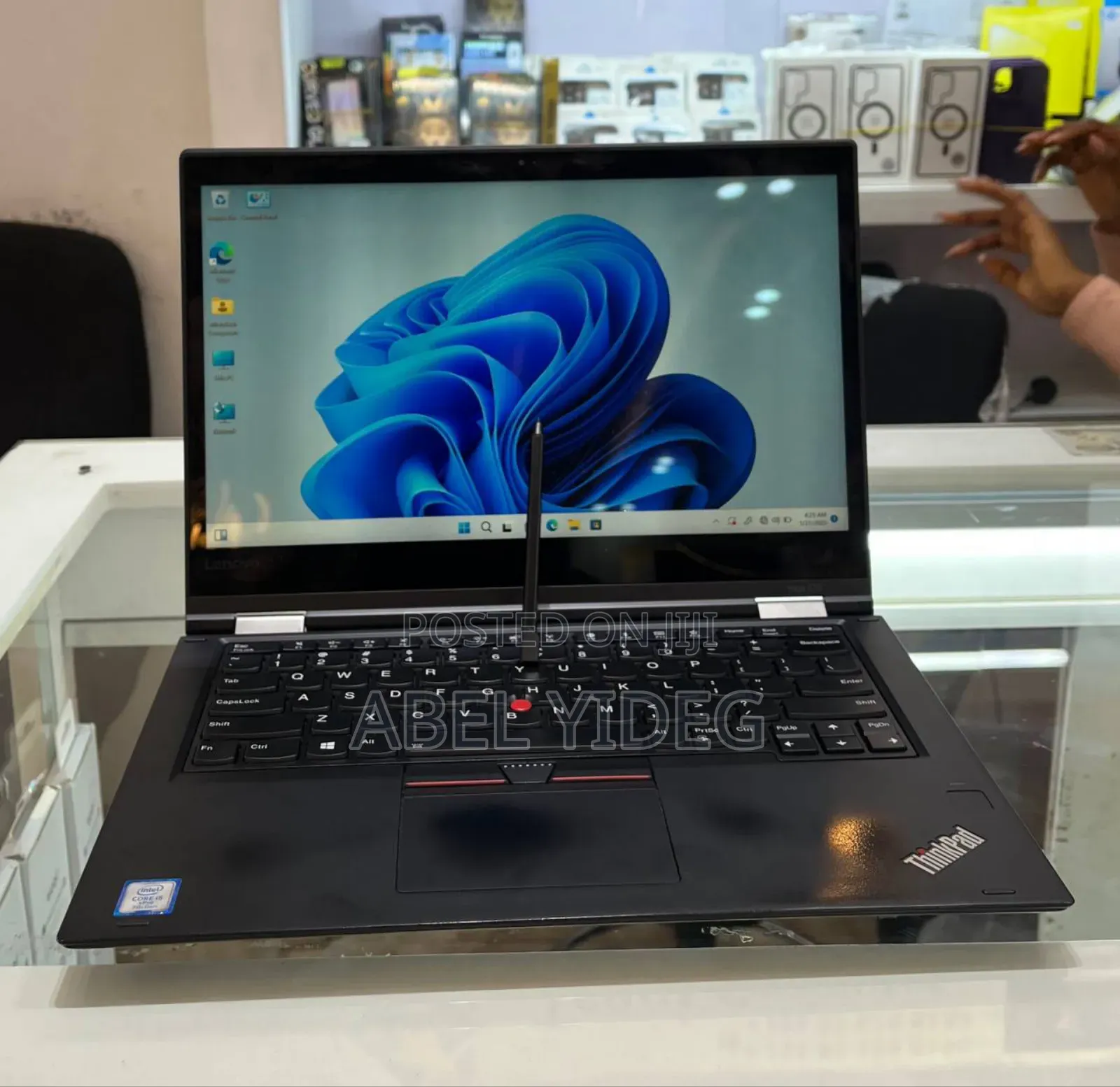 New Laptop Lenovo ThinkPad Yoga 370 16GB Intel Core I5 SSD 256GB