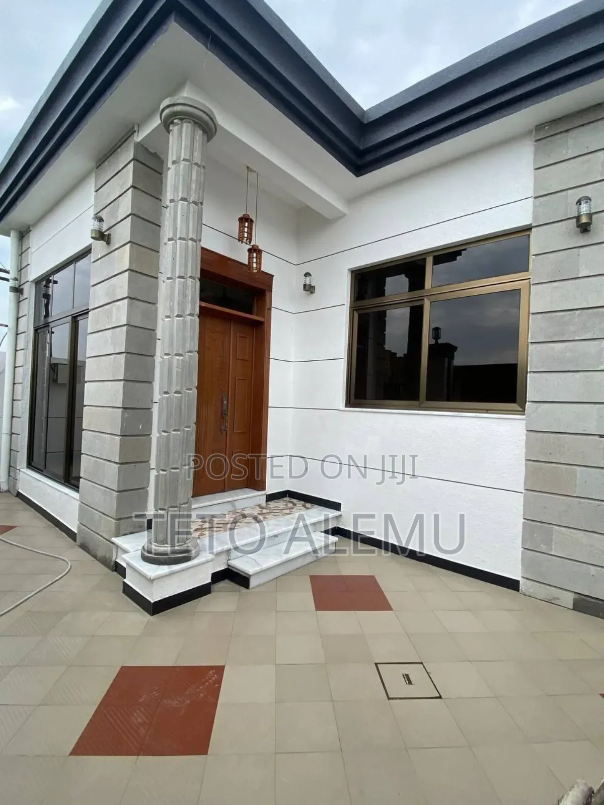 4bdrm Villa in የሚሸጥ ቪላ አያት 49 150ካሬ, Bole for sale