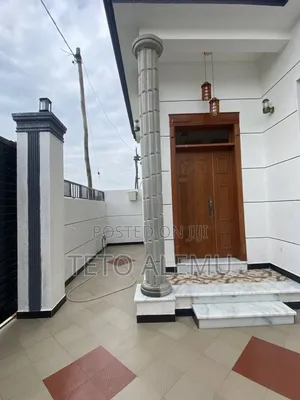 4bdrm Villa in የሚሸጥ ቪላ አያት 49 150ካሬ, Bole for sale