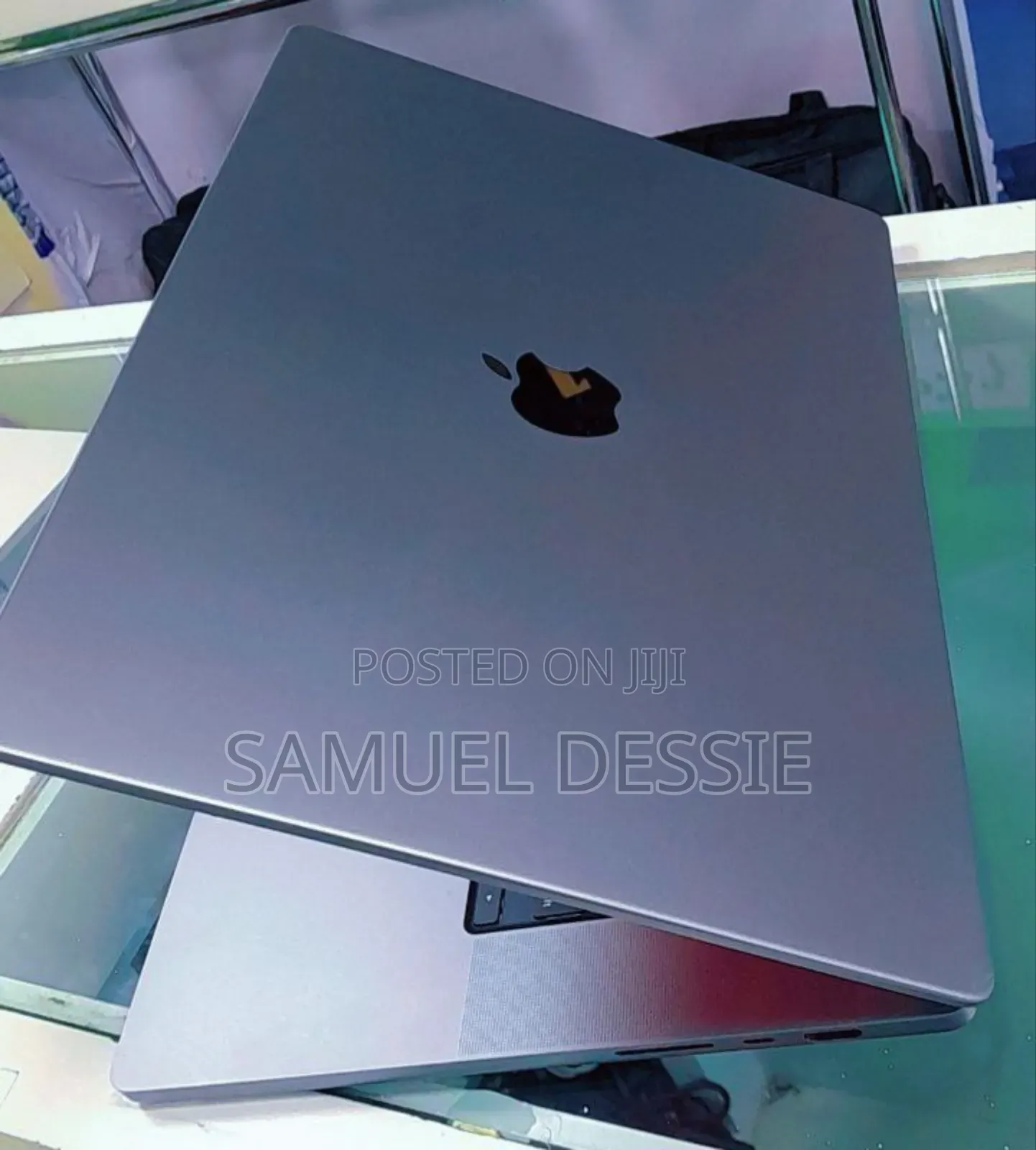 New Laptop Apple MacBook Pro 2021 M1 16GB Apple M1 Pro SSD 512GB
