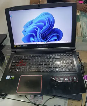 New Laptop Acer Predator Helios 300 16GB Intel Core I7 SSD 256GB