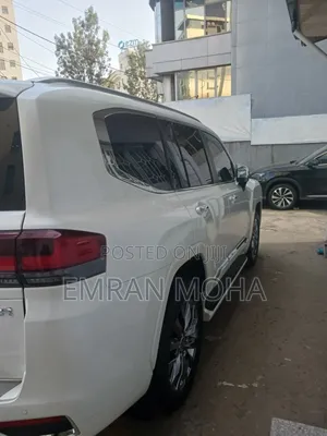 Toyota Land Cruiser 2023 White