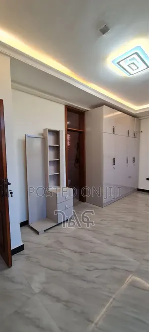 2bdrm Apartment in ሆሴ ሪልስቴት አያት 49 ባለ 2, Bole for sale