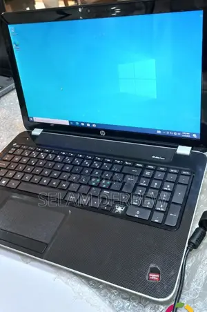 Laptop HP Pavilion 10 8GB AMD A6 HDD 1T