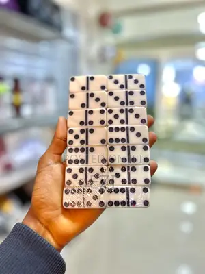 Dominoes Playing