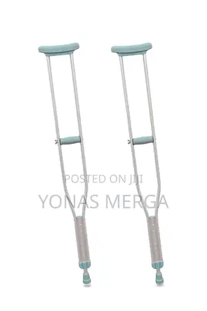 Axillary Crutches Al.Deluxe Medium John’S諡locking Button