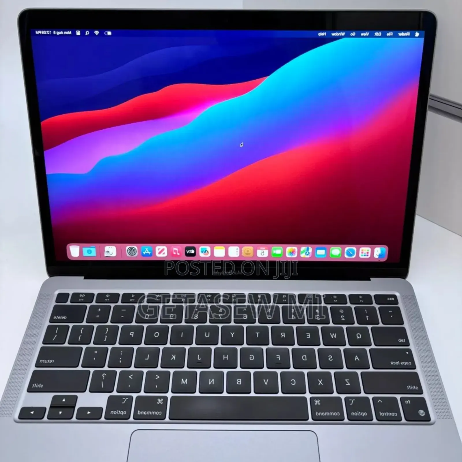 New Laptop Apple MacBook Air 2020 M1 8GB Apple M1 SSD 256GB