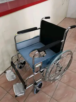 Stainless Steel Round Bucket Shaped恩wheelchair With Commode