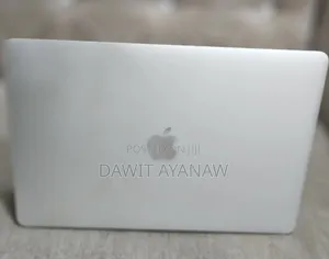 New Laptop Apple MacBook Pro 2019 8GB Intel Core I5 SSD 128GB