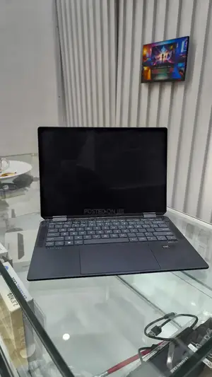 New Laptop HP Spectre 14 16GB Intel Core Ultra 7 SSD 1T