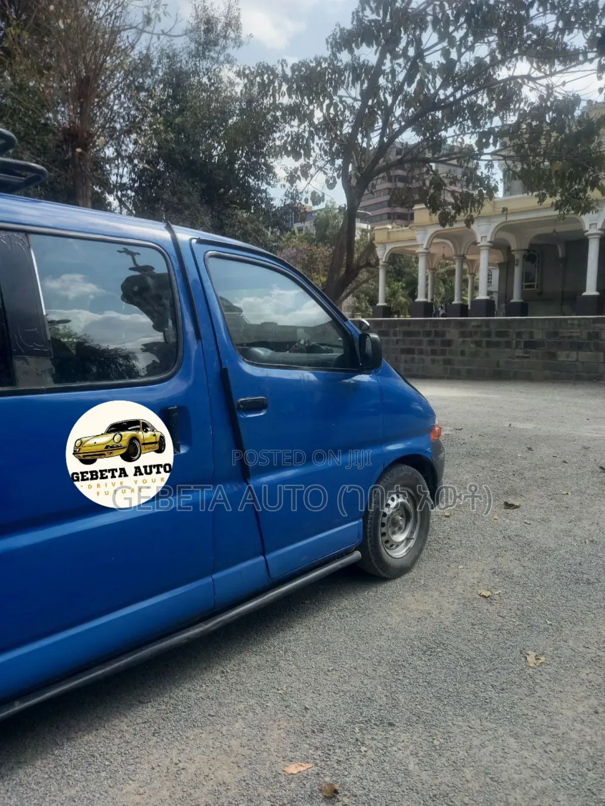 Toyota HiAce 2001 Blue