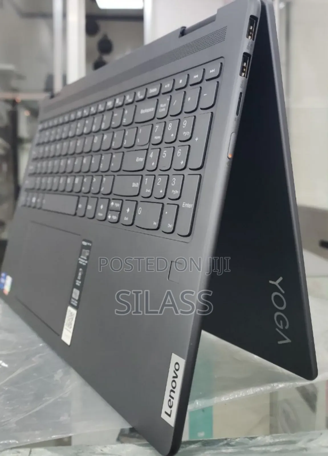 New Laptop Lenovo Yoga 7i 16GB Intel Core I7 SSD 512GB