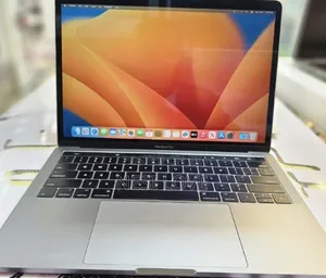 New Laptop Apple MacBook Pro 2017 16GB Intel Core I7 SSD 512GB
