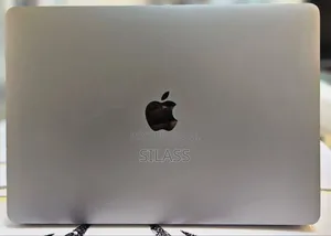 New Laptop Apple MacBook Pro 2017 16GB Intel Core I7 SSD 512GB