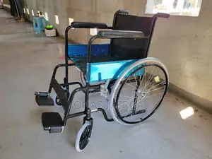 Self Propelled Wheelchair€苏tranz Transporter Wheelchair