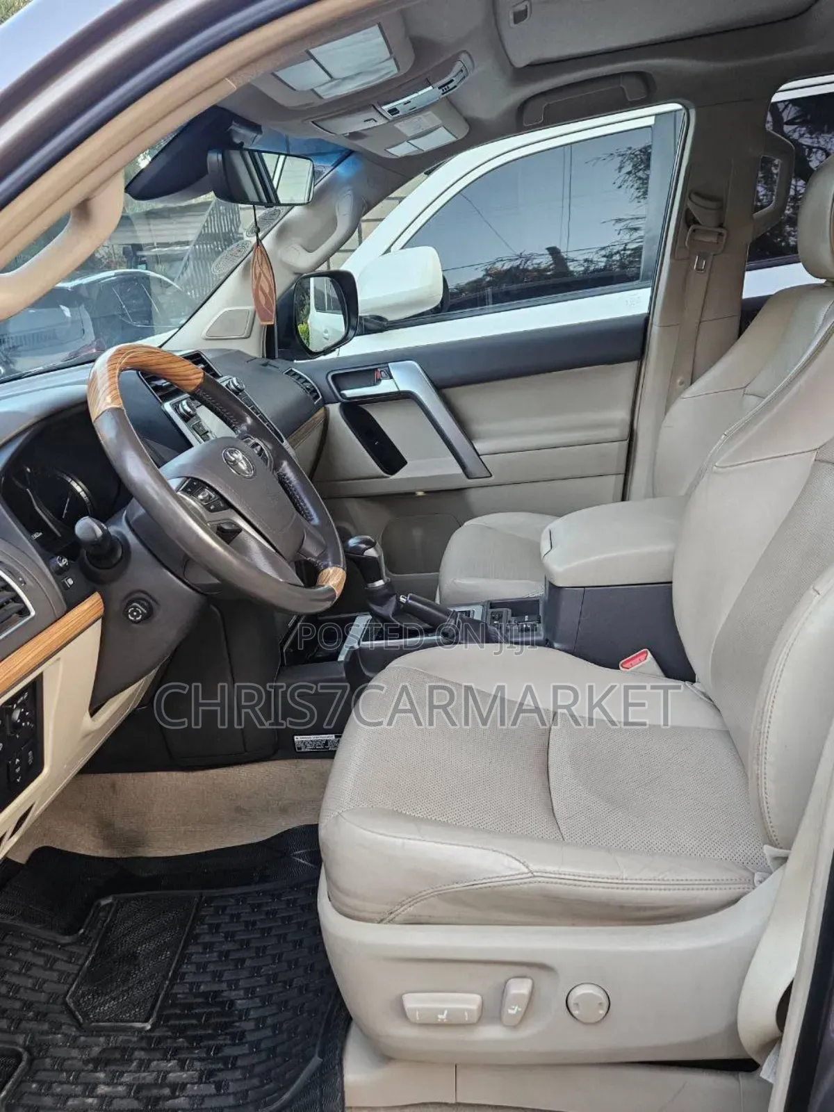 Toyota Land Cruiser Prado 2.8 2020 Gold