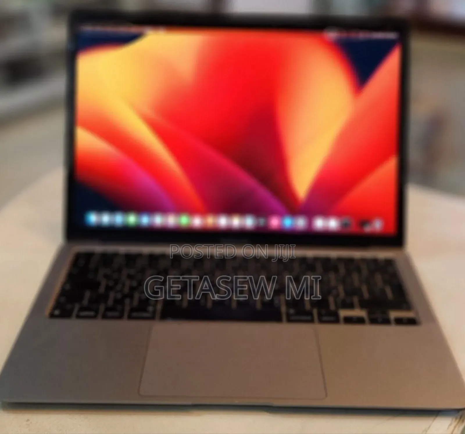 New Laptop Apple MacBook Air 2020 M1 8GB Apple M1 SSD 256GB