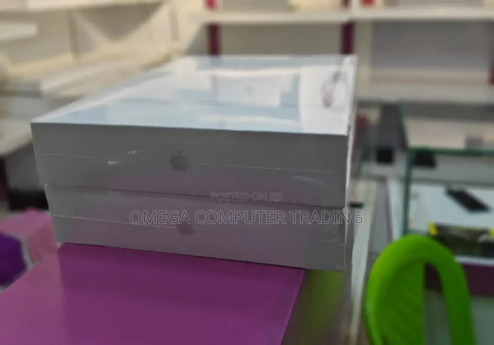 New Laptop Apple MacBook Air 2024 M3 8GB Apple M3 SSD 256GB