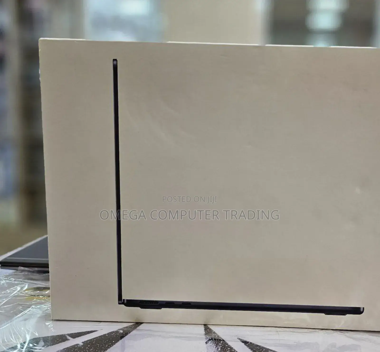 New Laptop Apple MacBook Air 2024 M3 8GB Apple M3 SSD 256GB