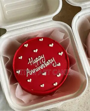 Mini Valentine Cakes