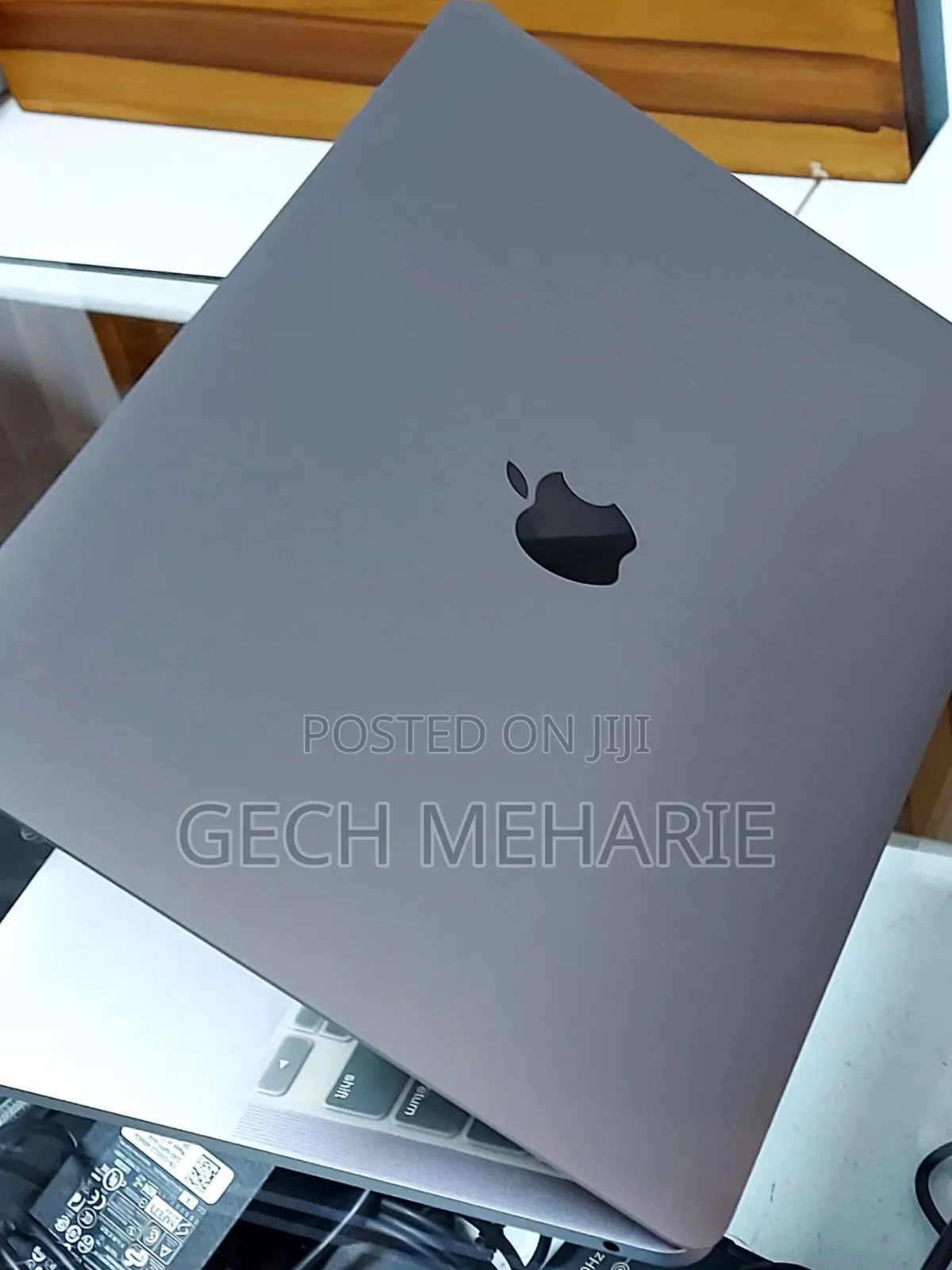 New Laptop Apple MacBook Air 2020 M1 8GB Apple M1 SSD 256GB