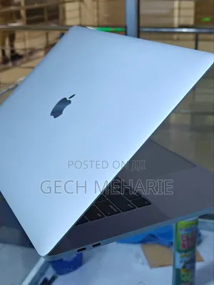 New Laptop Apple MacBook Pro 2019 16GB Intel Core I9 SSD 512GB
