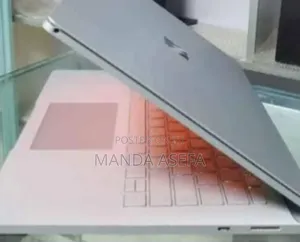 New Laptop Microsoft Surface Book 3 16GB Intel Core I7 SSD 256GB