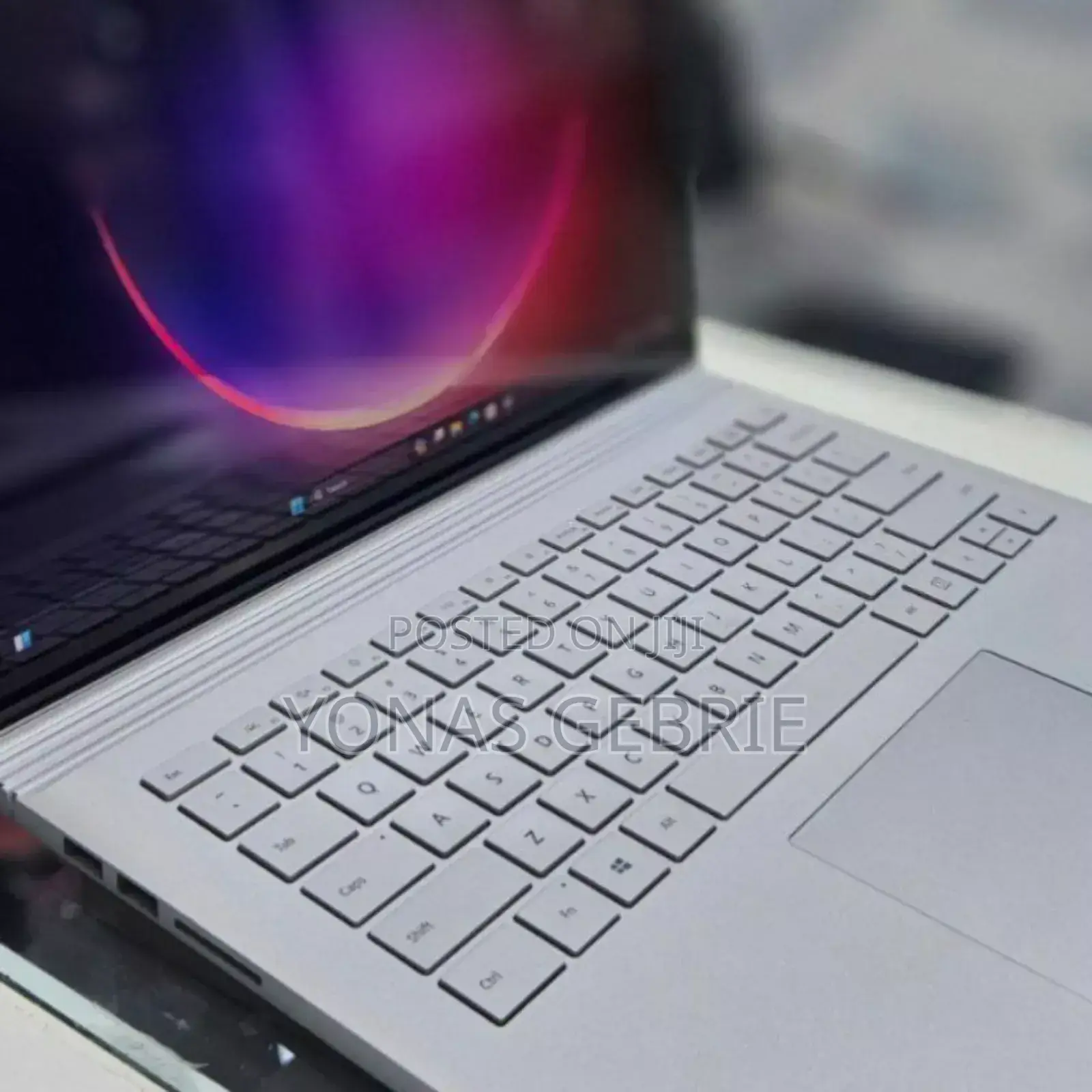 New Laptop Microsoft Surface Book 3 16GB Intel Core i7 SSD 256GB