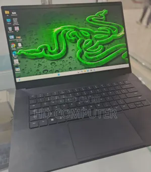 New Laptop Razer Blade 32GB Intel Core I7 SSD 1T