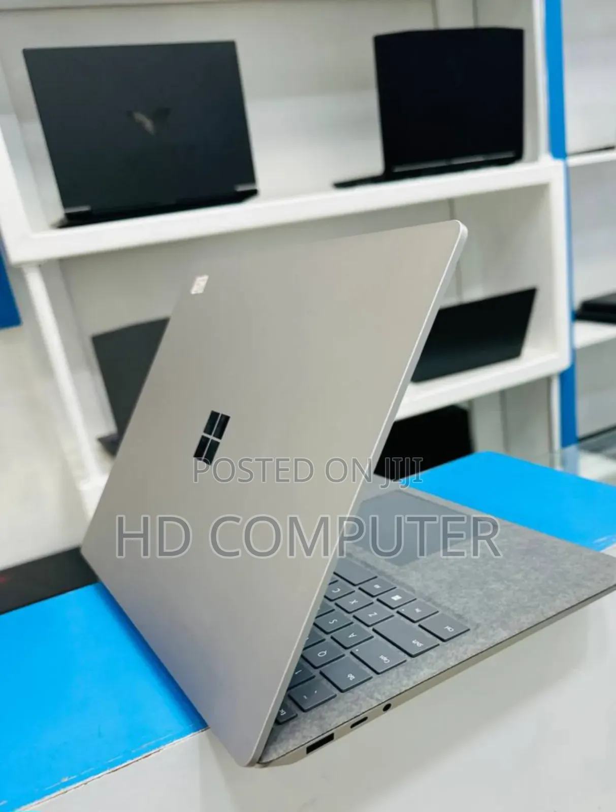 New Laptop Microsoft Surface 16GB Intel Core I7 SSD 512GB