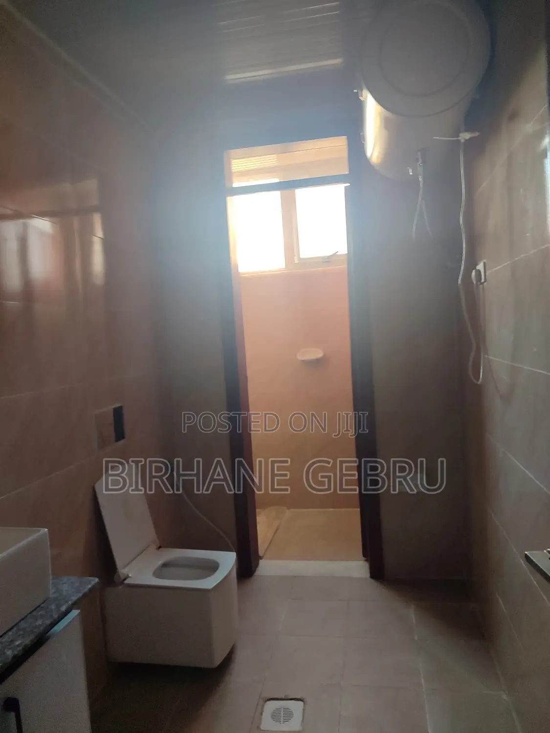 5bdrm Penthouse in Penta House, Bole for rent