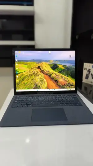 New Laptop Microsoft Surface Laptop 4 16GB Intel Core i7 SSD 256GB