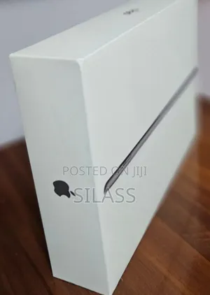 New Apple iPad 10.2 (2021) 64 GB Silver