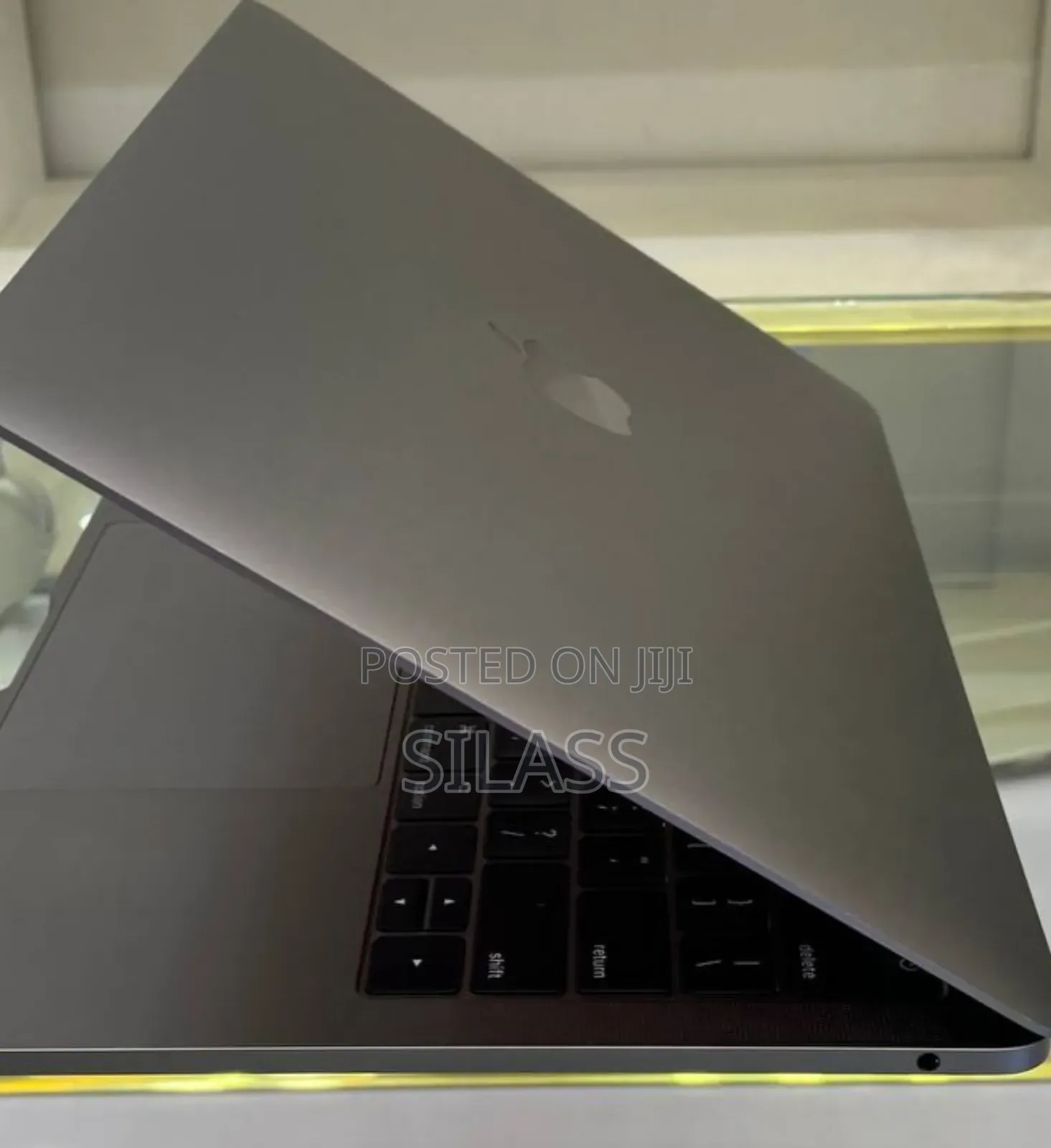 New Laptop Apple MacBook Air 2017 8GB Intel Core I5 SSD 512GB