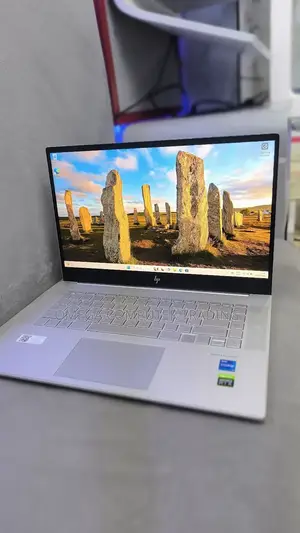 New Laptop HP Envy 15 16GB Intel Core i7 SSD 1T