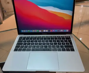 New Laptop Apple MacBook Pro 2019 8GB Intel Core I5 SSD 128GB