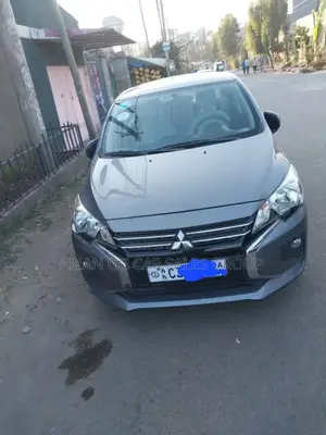 Mitsubishi Attrage 2022 Gray