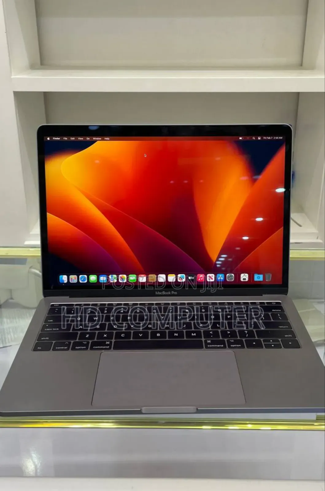 New Laptop Apple MacBook Pro 2017 8GB Intel Core I5 SSD 512GB